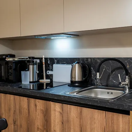 Progarden Luxury شقة تيرانا