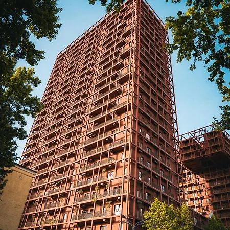 Progarden Luxury * Tiran